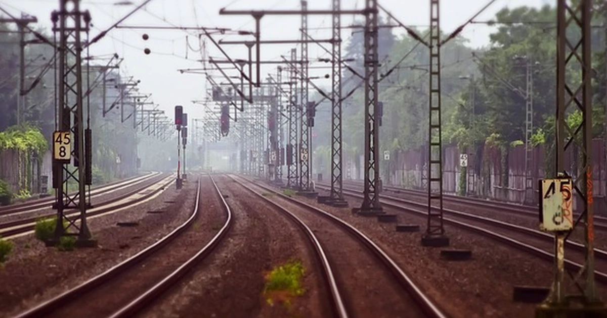 Bei einer PIKO-Modellbahn braucht Spur G viel Platz