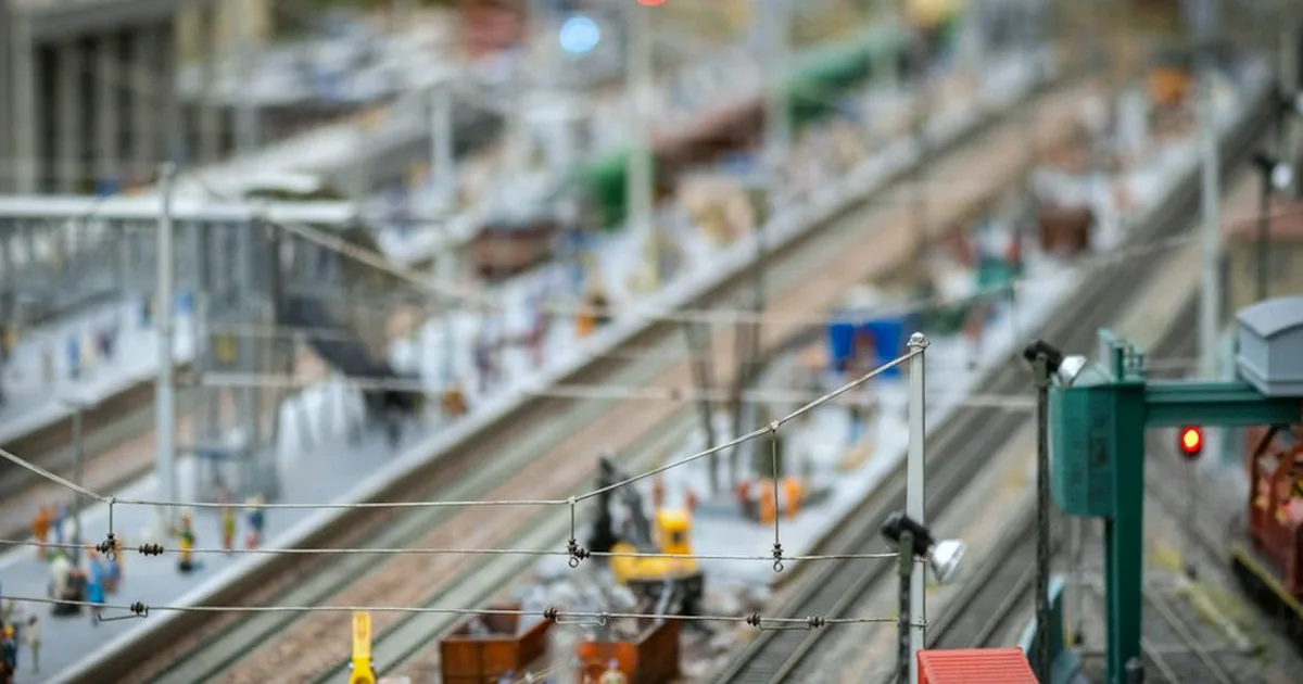 Ohne Rückmelder fährt deine Rocrail-Modellbahn blind